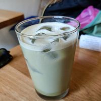 Matcha latte at Happy Blender in Athens