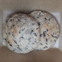 Vegan cookies at Vegan Bowls in Barcelona