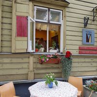 Window to the kitchen at Gildi Toidukoda Metsikud Maitsed in Parnu
