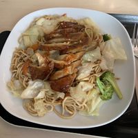 M7/2 Gebratene Nudeln mit „Ente"  at Formosa Food in Vienna