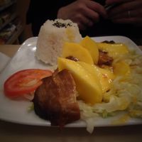 Vegetarian duck with mango and rice at Formosa Food in Vienna