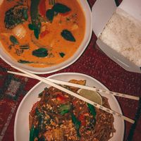 pad thai & the dreamiest curry🤩 at Lemongrass in Annapolis