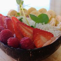 Strawberry & Cream bowl at Chelle's Soulfood in Officer