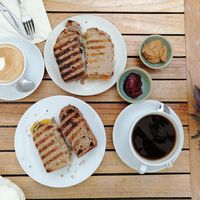 Bananenbrot und Humusschnitte mit Grillgemüse  at Cafe Hilda in Kiel