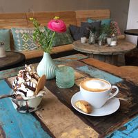 Leckere Eisbecher at Meine Kleine Eiszeit in Berlin