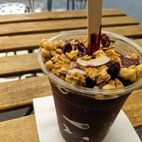 Acaï bowl at Iemanja in Paris