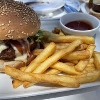 Beyond burger  at Roots Cafe in Cascais