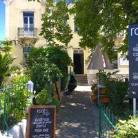Front view at Roots Cafe in Cascais