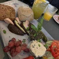 Veganes Frühstück   at Kraweel in Hamburg
