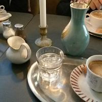 Coffee and tea at Kraweel in Hamburg