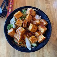 Spicy tofu teriyaki bowl with white rice and veggies  at Teriyaki Madness in Marina