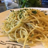 Aglio e olio at La Pizzeria in Campbell