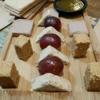 Tabla de quesos veganos at La Huella Vegana - Las Rozas in Madrid