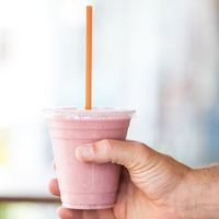 Banana strawberry smoothie at The Pit and the Peel in Richmond