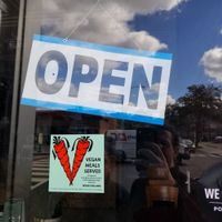 Would have been nice to come in.. 10AM to 10PM? More like closed on a sunday at 2pm. at Sweet So-sum-ba in Washington