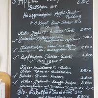 Kuchenauswahl at Strandbad Pilsensee in Seefeld