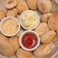 Dough balls 😍 at Pizza Express in Renfrew