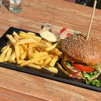 Vegan Burger  at Hart Beach Quiksilver Surfschool in The Hague