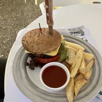Cheeseburger  at Pulse in Crete