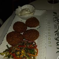Falafel amazeballs at Pulse in Crete
