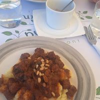 Wine "Meat" with smashed potato & Chilli non Carne at Pulse in Crete