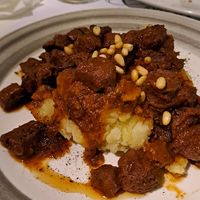 Beefless beef and mashed potatoes at Pulse in Crete