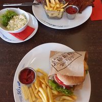Süßkartoffelburger at 50s Ville Diner in Zwickau