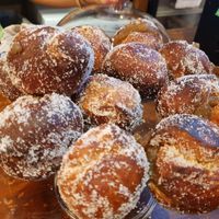 Caramel filled doughnuts at La Tienda de Los Unicornios in Granada