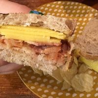 Bacon, queso y tomate   at La Tienda de Los Unicornios in Granada