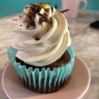 Mocha cupcake at Veg & Bake in Santiago