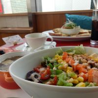 Vegan lunch set at Sai Maa Cafe in Tokyo