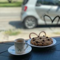 Expresso con Chocolate Chewie Chunks at Plantivora in Leon