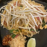 Pad thai  at Kapunka Vegan in Paris