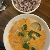 Curry massaman   at Kapunka Vegan in Paris