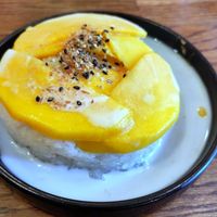 Mango sticky rice at Kapunka Vegan in Paris