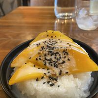 Sticky rice with mango 8,-  at Kapunka Vegan in Paris