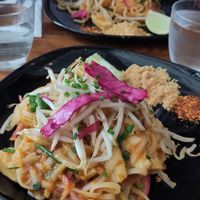 Pad thaï at Kapunka Vegan in Paris