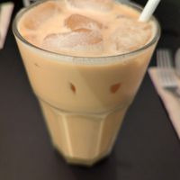 Thai coco and oat ice tea at Kapunka Vegan in Paris