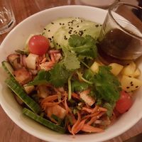 Poke bowl at Kapunka Vegan in Paris
