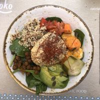 Vegan lunch bowl at Byoko in Malaga