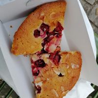 Almond cranberry cake at Ekoplaza in Drongen
