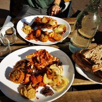 Buffet on scale at La Table à l'Envers in Marseille