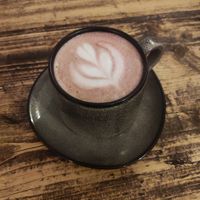 Red velvet latte at Hampton & Vouis in Manchester