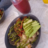 Earth bowl & blueberry smoothie 🍏 at Hampton & Vouis in Manchester