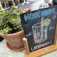 table  at Cool Cats in Chamonix-mont-blanc