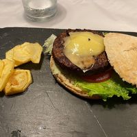 Vegan burger at Legends Cafe in Lugo
