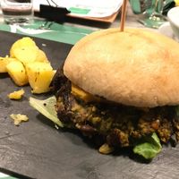 "Ducati" burguer at Legends Cafe in Lugo