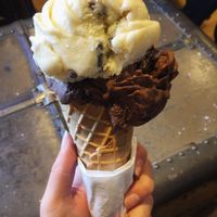 White mint choc chip & chocolate cherry - vegan flavours at Hoorays Gelato Kitchen in Stratford-upon-avon