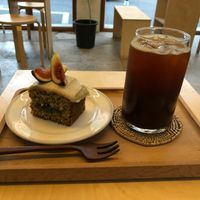 Fig cake and iced Americano  at Pyeongsangshi 평상시 in Seoul