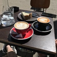 Coffee with soy and oatmilk and a vegan key lime pie   at Rooster Coffee in Maribor